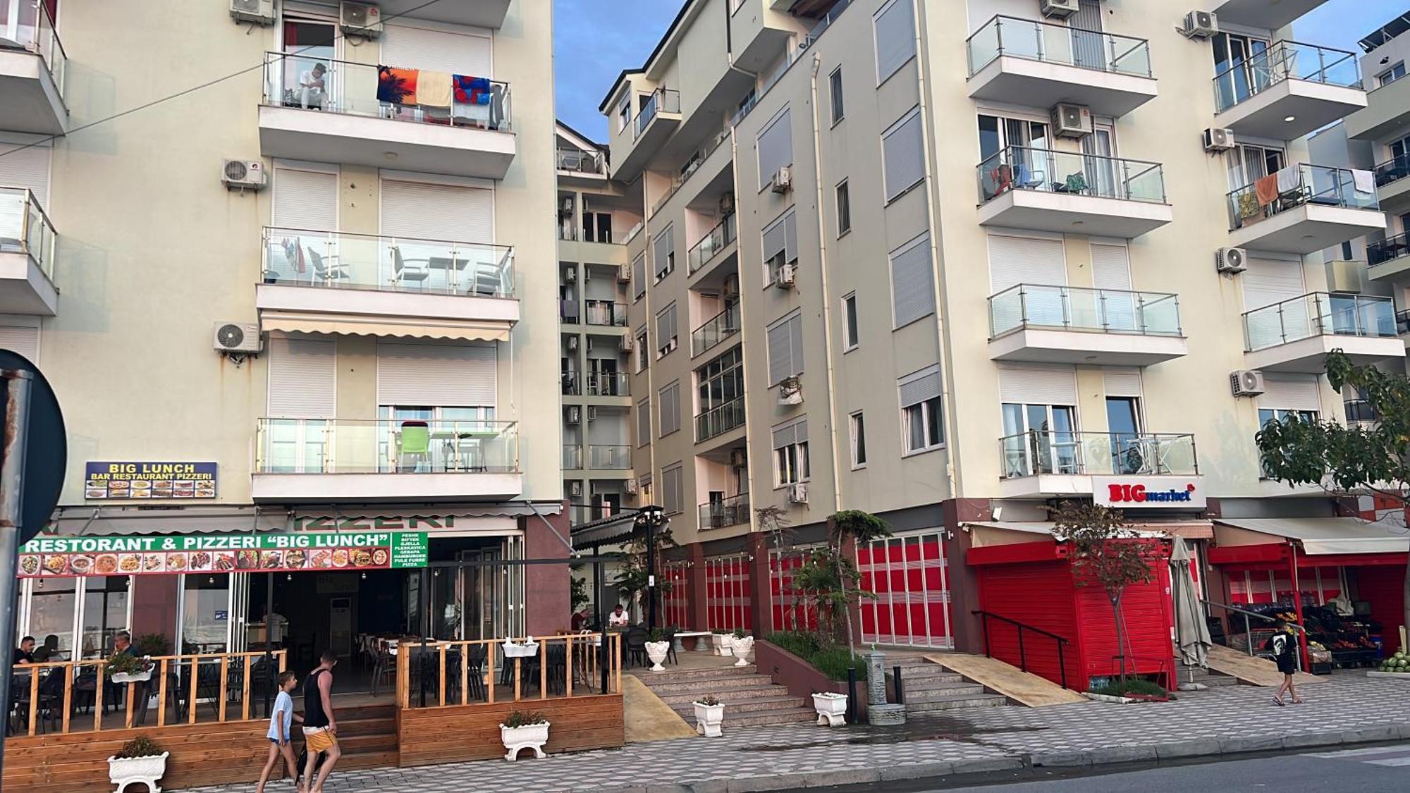 Shengjin Apartaments Екстер'єр фото