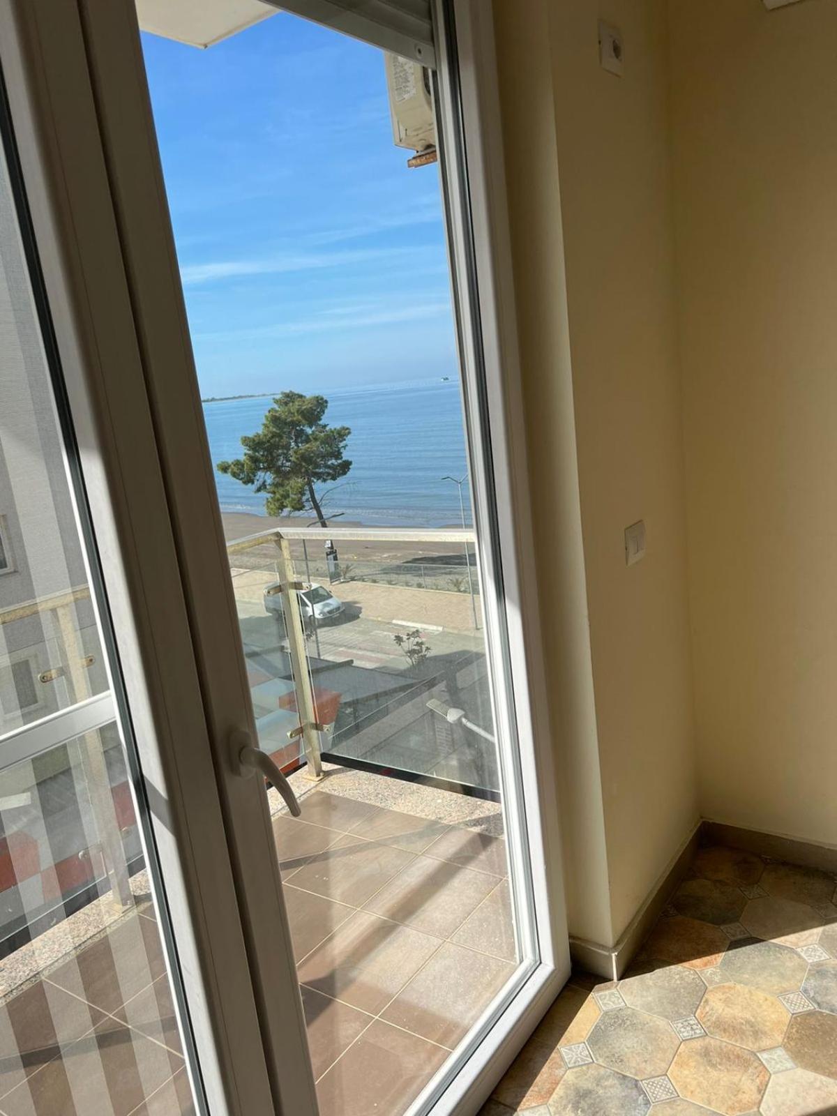 Shengjin Apartaments Екстер'єр фото
