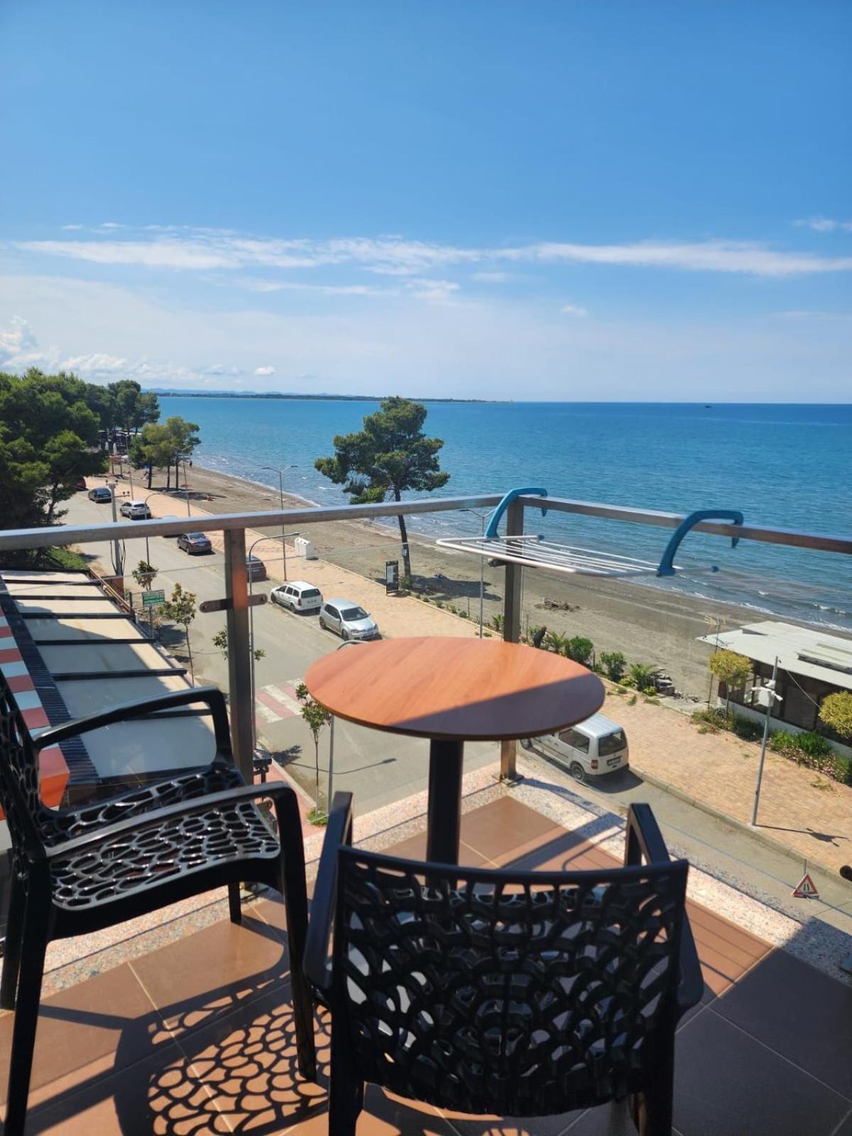 Shengjin Apartaments Екстер'єр фото