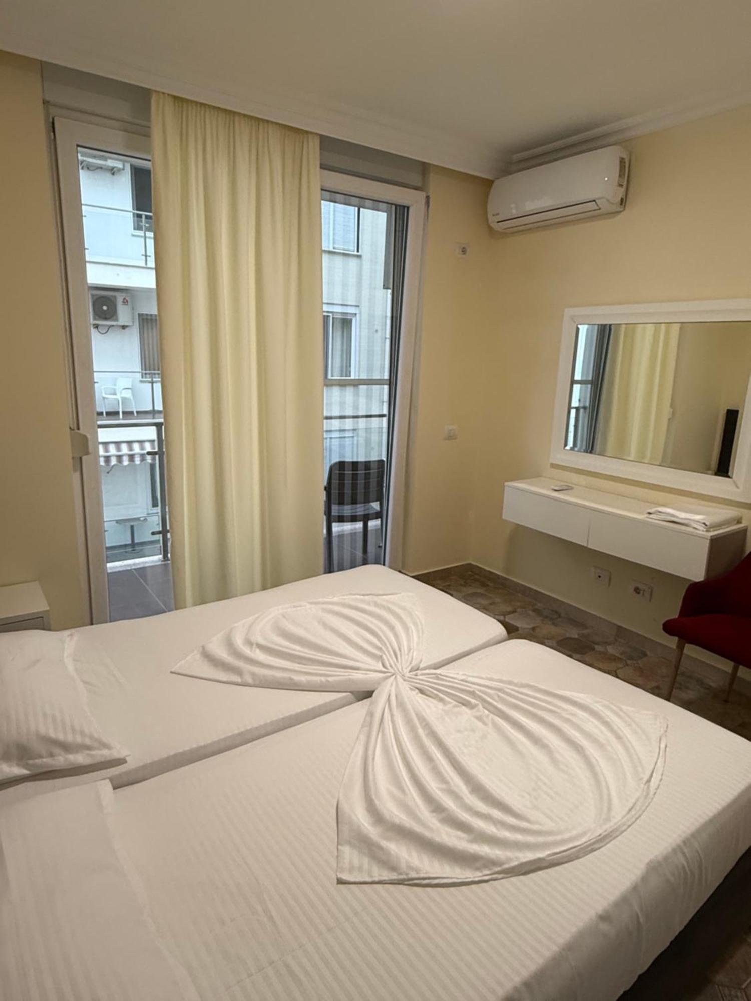 Shengjin Apartaments Екстер'єр фото